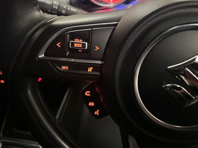 2019 SUZUKI SWIFT - Photo 6