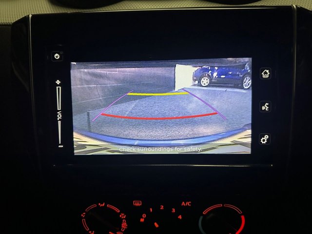 2019 SUZUKI SWIFT - Photo 8