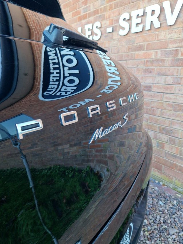 View our PORSCHE MACAN