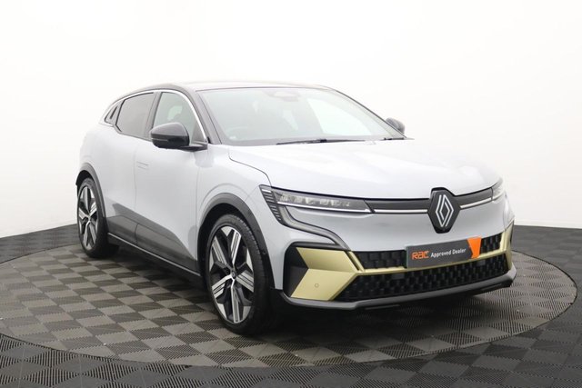 2022 Renault Megane E-Tech - Photo 11
