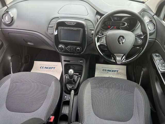 2015 RENAULT CAPTUR TCe Dynamique S Nav - Photo 9