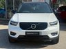 USED 2020 70 VOLVO XC40 2.0 B4 MHEV R-Design SUV 5dr Petrol Hybrid Auto Euro 6 (s/s) (197 ps) Finished in CRYSTAL WHITE MET with contrasting EBONY HEATED LEATHER/ALCANTARA TRIM. This Volvo XC40 is a spacious small SUV with smart styling and a comfortable drive. In short it is a bit of a cracker with a sophisticated look and an upmarket feel. Features include Sat Nav, DAB, B/Tooth, Leather Seats, Power Electric Boot, 18" Alloys, Tints, Cruise and more. Volvo Dealer serviced at 14239 miles, 44913 miles and at 59116 miles.