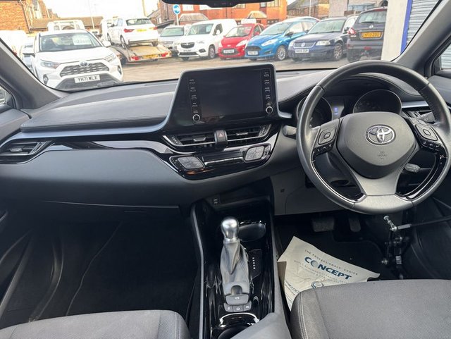2020 Toyota C-HR 1.8L Design 5dr - Photo 7