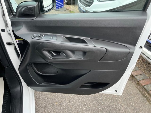 2022 PEUGEOT PARTNER - Photo 12