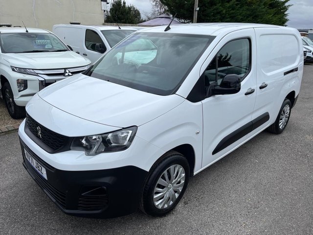 2022 PEUGEOT PARTNER - Photo 5