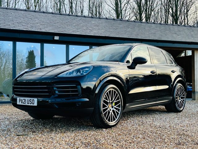 View our Porsche Cayenne 3.0 V6 E-Hybrid 17.9kWh SUV 5dr Petrol Plug-in Hybrid TiptronicS 4WD Euro 6 (s/s) (3.6kW Charger) (462 ps)