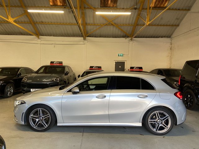 2019 MERCEDES-BENZ A-CLASS 1.5 A180d AMG Line (Premium) Hatchback 5dr Diesel 7G-DCT Euro 6 (s/s) (116 ps) - Photo 6