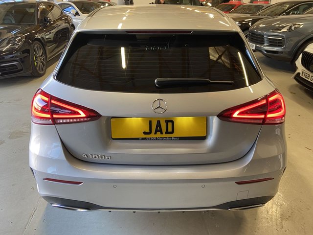 2019 MERCEDES-BENZ A-CLASS 1.5 A180d AMG Line (Premium) Hatchback 5dr Diesel 7G-DCT Euro 6 (s/s) (116 ps) - Photo 8