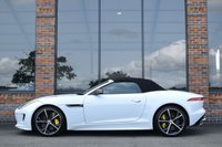 USED 2015 P JAGUAR F-TYPE 5.0 V8 R Convertible 2dr Petrol Auto AWD Euro 6 (s/s) (550 ps) CARBON CERAMICS / MEGA SPEC