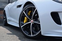 USED 2015 P JAGUAR F-TYPE 5.0 V8 R Convertible 2dr Petrol Auto AWD Euro 6 (s/s) (550 ps) CARBON CERAMICS / MEGA SPEC