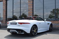 USED 2015 P JAGUAR F-TYPE 5.0 V8 R Convertible 2dr Petrol Auto AWD Euro 6 (s/s) (550 ps) CARBON CERAMICS / MEGA SPEC