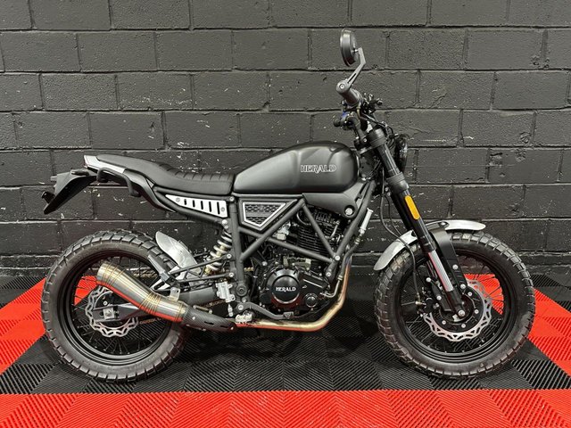 View our HERALD BRAT 250