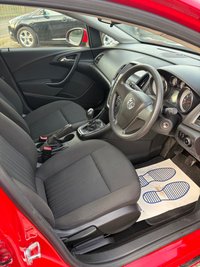 USED 2013 62 VAUXHALL ASTRA 1.7 CDTi ecoFLEX ES Hatchback 5dr Diesel Manual Euro 5 (s/s) *FULL SERVICE HISTORY, 2 KEYS 1 FORMER KEEPER*R/TAx &pound;20 *FULL SERVICE HISTORY, 2 KEYS 1 FORMER KEEPER*R/TA &pound;20
