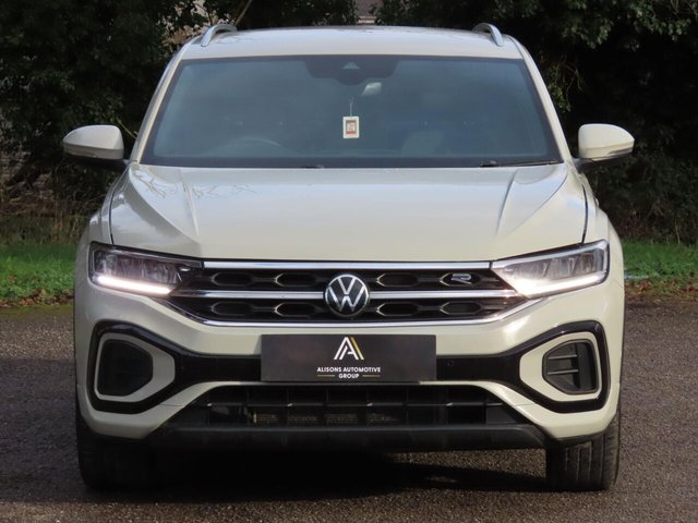 2022 VOLKSWAGEN T-ROC - Photo 2