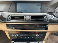 USED 2010 10 BMW 5 SERIES 3.0L 4d  AUTO  241 BHP PROFESSIONAL MEDIA. AUTOMATIC. CREAM LEATHER INTERIOR.
