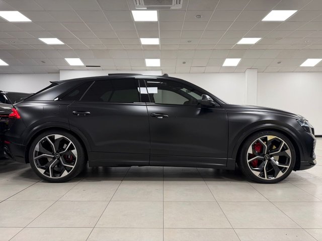 2023 AUDI RSQ8 - Photo 2