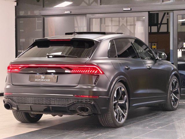 2023 AUDI RSQ8 - Photo 4