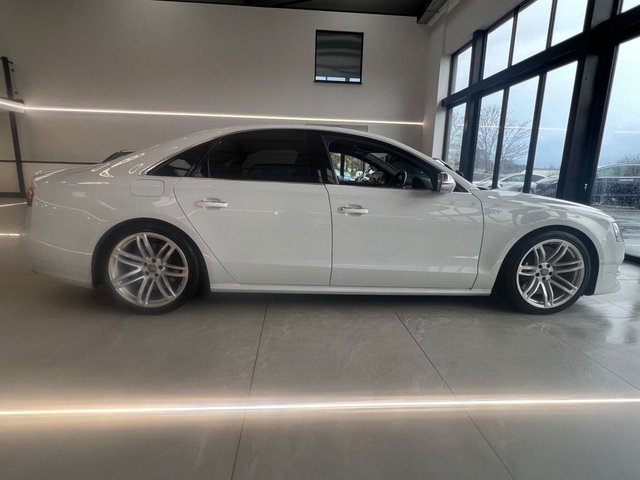 View our AUDI S8