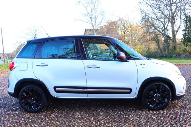 2014 FIAT 500L - Photo 5