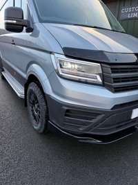USED 2025 75 VOLKSWAGEN CRAFTER VOLKSWAGEN CRAFTER COMMERCE PLUS AUTO MWB 2.0TDI 140PS OYSTER SILVER 