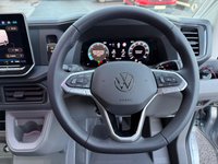 USED 2025 75 VOLKSWAGEN CRAFTER VOLKSWAGEN CRAFTER COMMERCE PLUS AUTO MWB 2.0TDI 140PS OYSTER SILVER 