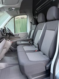 USED 2025 75 VOLKSWAGEN CRAFTER VOLKSWAGEN CRAFTER COMMERCE PLUS AUTO MWB 2.0TDI 140PS OYSTER SILVER 