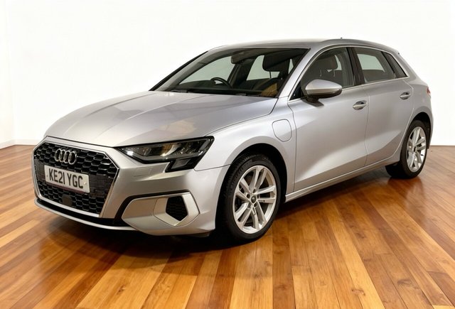 2021 AUDI A3 - Photo 10