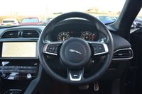 USED 2020 20 JAGUAR F-PACE 3.0 D300 V6 S SUV 5dr Diesel Auto AWD Euro 6 (s/s) (300 ps) SLIDING ROOF / DIGITAL DASH