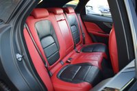 USED 2020 20 JAGUAR F-PACE 3.0 D300 V6 S SUV 5dr Diesel Auto AWD Euro 6 (s/s) (300 ps) SLIDING ROOF / DIGITAL DASH