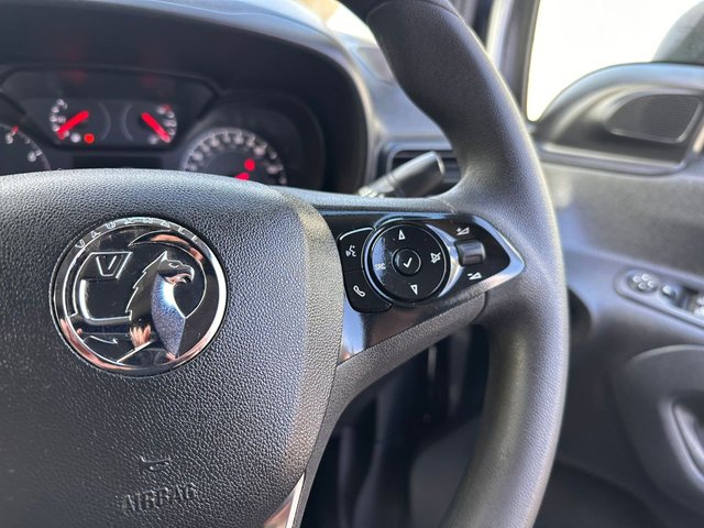 2019 VAUXHALL COMBO - Photo 4