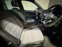 USED 2017 17 VOLKSWAGEN TIGUAN 2.0 TDI BlueMotion Tech R-Line SUV 5dr Diesel Manual Euro 6 (s/s) (150 ps) +FULL SERV HISTORY INCL TIMING BELT
