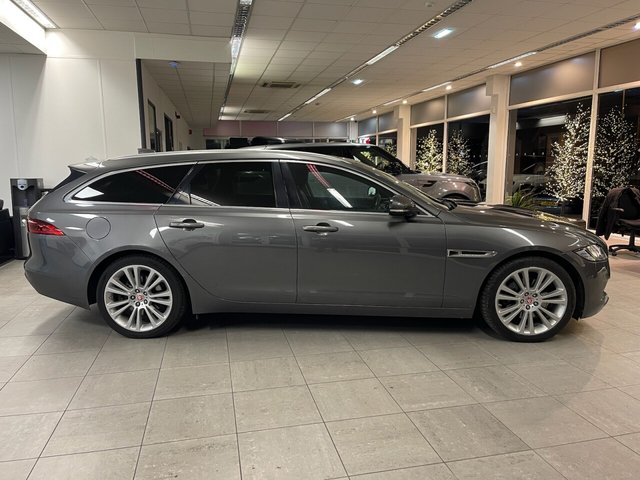 View our JAGUAR XF