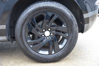 USED 2019 19 LAND ROVER RANGE ROVER EVOQUE 2.0 D180 R-Dynamic S SUV 5dr Diesel Auto 4WD Euro 6 (s/s) (180 ps) 1 Former Keeper | Service History | 2 Keys | Front Heated Seats | Electric Folding Mirrors | Clear Sight Interior Rear View Mirror | Satellite Navigation | Front & Rear Park Assist | Front Automatic Seats | Climate Control | Full Black Leather Interior | Privacy Glass | Narvic Black | 18" Alloy Wheels |  MOT Valid (28/04/2026)