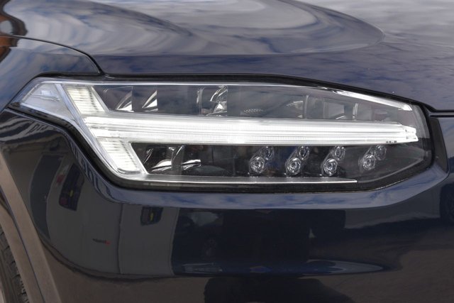 2016 VOLVO XC90 - Photo 12