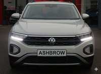 USED 2022 22 VOLKSWAGEN T-ROC 1.5 TSI Life 5d DSG 150 S/S WIRELESS APPLE CARPLAY / ANDROID AUTO (GIVES YOU SAT NAV), DIGITAL COCKPIT, FRONT & REAR PARKING SENSORS WITH DISPLAY, PARK ASSIST, LANE ASSIST, FRONT ASSIST, ADAPTIVE CRUISE CONTROL & SPEED LIMITER, MANOEUVRE BRAKING, DAB RADIO, BLUETOOTH, DSG AUTOMATIC, LED DRL'S, RAIN & LIGHT SENSORS, 4x USB C, CLIMATE CONTROL, AUTO HOLD, ELECTRIC FOLDING MIRRORS, ISO FIX, 1 OWNER FROM NEW, SERVICE HISTORY