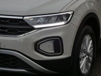 USED 2022 22 VOLKSWAGEN T-ROC 1.5 TSI Life 5d DSG 150 S/S WIRELESS APPLE CARPLAY / ANDROID AUTO (GIVES YOU SAT NAV), DIGITAL COCKPIT, FRONT & REAR PARKING SENSORS WITH DISPLAY, PARK ASSIST, LANE ASSIST, FRONT ASSIST, ADAPTIVE CRUISE CONTROL & SPEED LIMITER, MANOEUVRE BRAKING, DAB RADIO, BLUETOOTH, DSG AUTOMATIC, LED DRL'S, RAIN & LIGHT SENSORS, 4x USB C, CLIMATE CONTROL, AUTO HOLD, ELECTRIC FOLDING MIRRORS, ISO FIX, 1 OWNER FROM NEW, SERVICE HISTORY