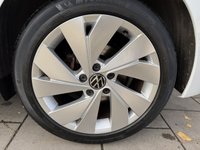 USED 2020 70 VOLKSWAGEN GOLF 1.5 eTSI MHEV Style Hatchback 5dr Petrol Hybrid DSG Euro 6 (s/s) (150 ps) HEATED STEERING WHEEL | SMARTPHONE
