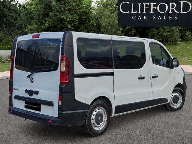 2015 Vauxhall Vivaro - Photo 4