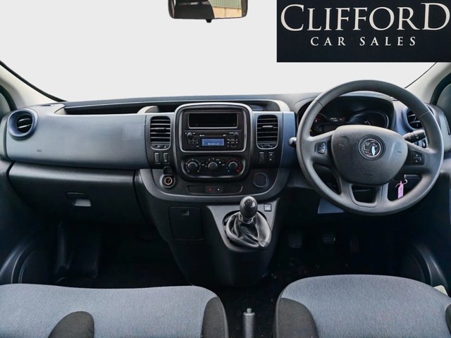 2015 Vauxhall Vivaro - Photo 9