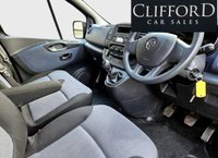 USED VAUXHALL VIVARO 1 OWNER