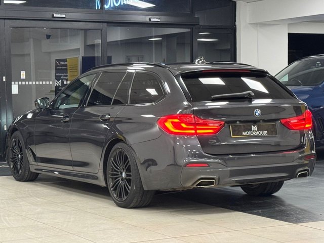 2019 BMW 5 SERIES - Photo 2