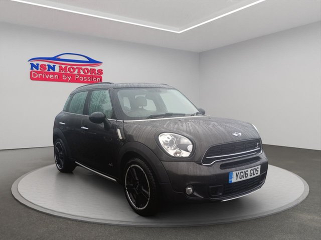 2016 MINI Countryman 2.0 Cooper SD SUV 5dr Diesel Auto ALL4 Euro 5 (143 ps) photo