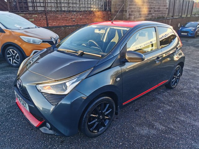 2018 TOYOTA AYGO - Photo 3