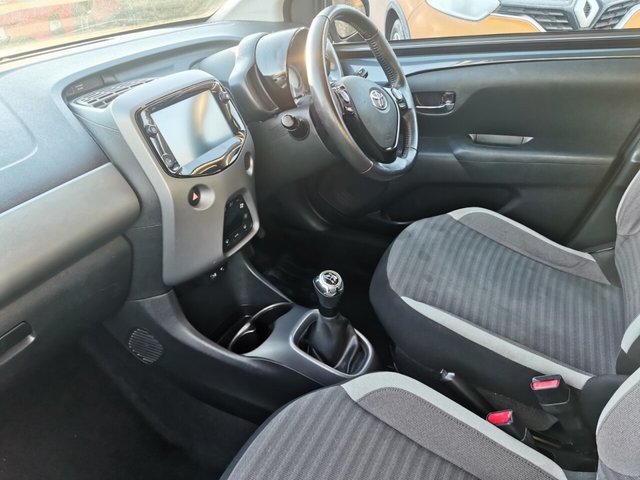 2018 TOYOTA AYGO - Photo 8