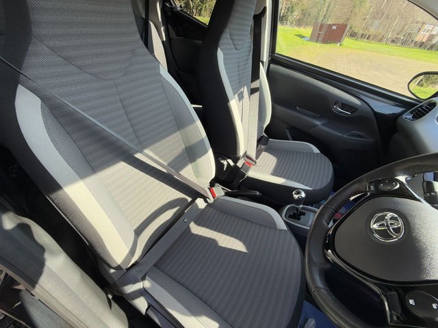 2019 TOYOTA AYGO - Photo 11