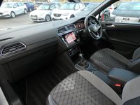 USED 2022 72 VOLKSWAGEN TIGUAN 2.0 TDI R-Line 5d DSG 150 S/S 1 OWNER, GOOD SERVICE HISTORY, REAR VIEW CAMERA, SAT NAV, VIRTUAL COCKPIT, HEATED FRONT SEATS & STEERING WHEEL, APP-CONNECT FOR APPLE CARPLAY / ANDROID AUTO, DSG AUTOMATIC GEARBOX, ADAPTIVE CRUISE CONTROL, LANE ASSIST, DAB RADIO, BLUETOOTH, RONT & REAR PARKING SENSORS WITH DISPLAY, PARK ASSIST, 20 INCH ALLOY WHEELS, PART LEATHER INTERIOR, ELECTRIC FOLDING MIRRORS, KEYLESS ENTRY & START, ADJUSTABLE DRIVING MODES, LEATHER TIPTRONIC FLAT BOTTOM MFSW