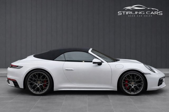2019 Porsche 911 3L 992 Carrera 4s 2dr - Photo 5