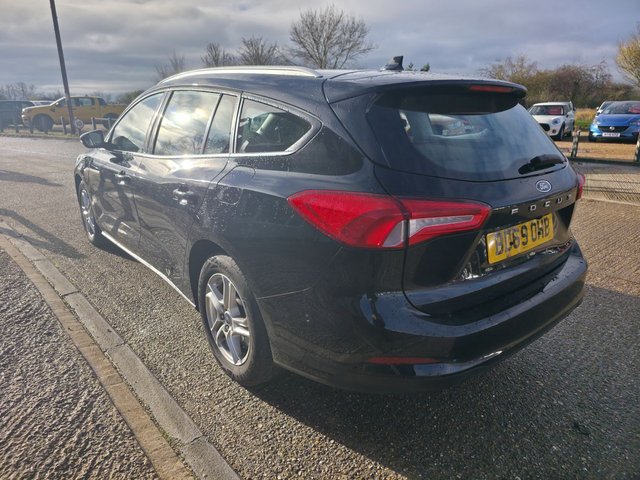 2019 FORD FOCUS 1.0T EcoBoost Zetec Estate 5dr Petrol Manual Euro 6 (s/s) (125 ps) - Photo 5