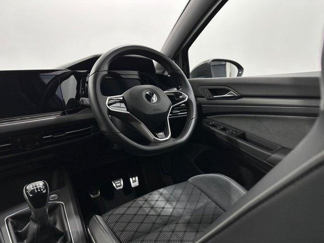 2022 Volkswagen Golf - Photo 11