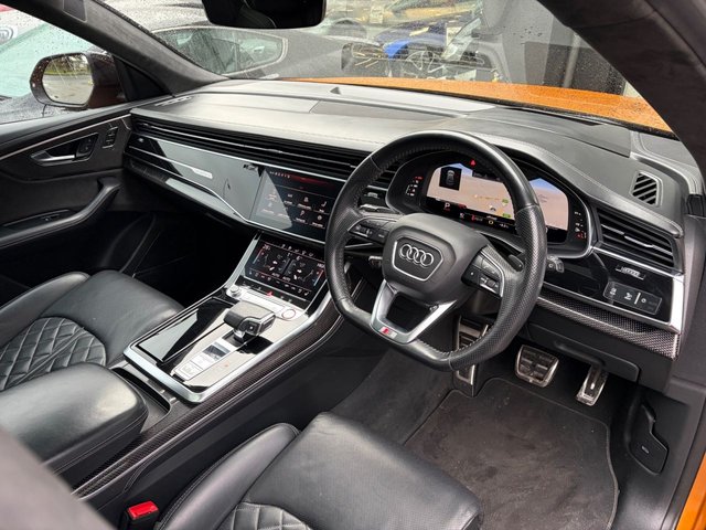 2020 AUDI SQ8 - Photo 4